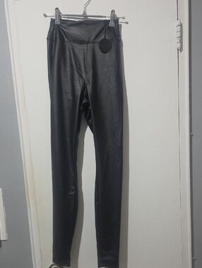 aerie OFFLINE Real Luxe Hi-Rise Leggings - Black